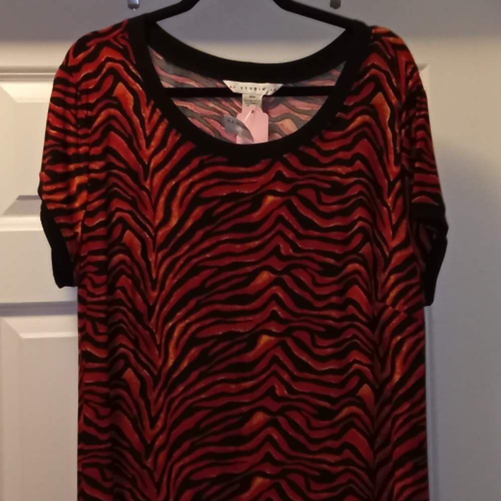 Dress - Picture 3 of 3